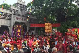 海珠龙潭迎来“天后诞” 300人巡游队伍历年最盛图片