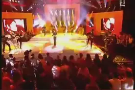 最好听经典的拉丁舞曲，观众激动的却是歌手太美了视频封面