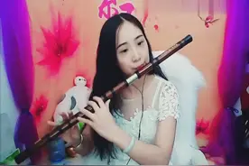 美女竹笛演奏，疗伤治愈系曲《相思的苦》，娓娓带着感伤甚至凄美图片