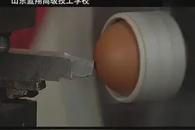 用车床削生鸡蛋，蓝翔技校的宣传视频，你们感受下图片