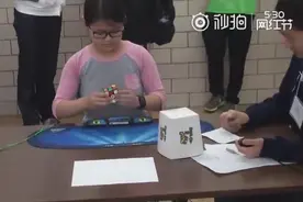 美国妹子7.46秒打破女子三阶魔方世界纪录图片