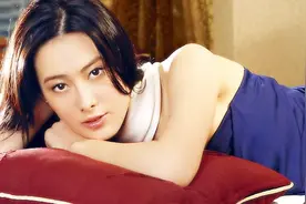 女星梁洛施与李嘉诚次子，连生三子却惨遭分抛弃，豪门梦破视频封面