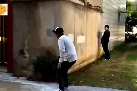 爆笑恶搞：大哥别杀我中外混剪合辑！视频封面