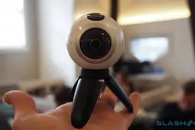 三星在韩国推出Gear 360相机图片