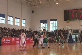 热身赛-U17国青胜立陶宛 朱荣震22 8白昊天13分图片