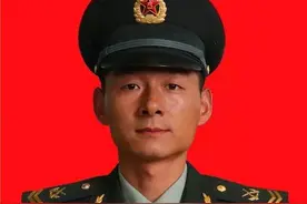 全军仅8人，那个感动亿万国人的“军营暖男”又获大奖了！图片