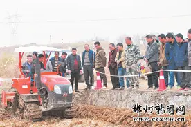 桂阳农机操作技能大赛图片