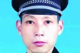 泪崩！他牺牲第十三年，妻子祭文：一别便是一生图片