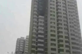 滕州一小区住户突发大火 系因家庭纠纷引起纵火图片