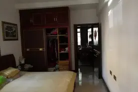 北京东路小学学区房直降2万/㎡出售，仅3人报名……图片