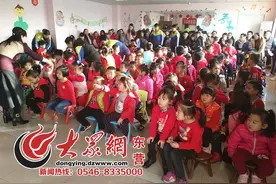 小天使幼儿园举行防诱拐演练活动图片