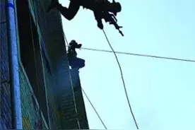 特种兵最帅的八个镜头，您被“圈粉”了么？图片