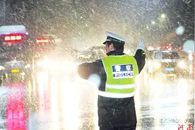 中东部今冬最强低温雨雪来袭：长三角这些城市注意航班或取消视频封面