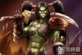 国外美女Cos《魔兽世界》女兽人 绿肤獠牙仍美艳图片