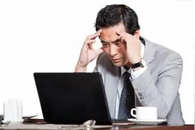 经常看电脑眼睛疼怎么办?图片