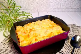厨房小白一样出彩的凤梨虾仁焗饭图片