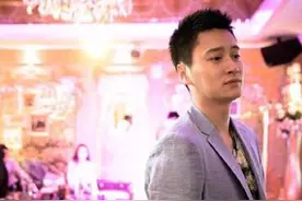 《欢乐颂》双面王子曲连杰，网友:这个富二代有点惨呀图片