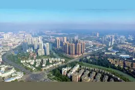 “衰老”的双楠图片