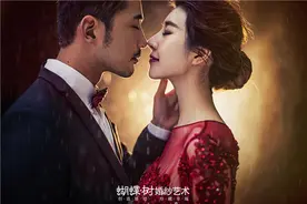下雨天不如来套雨景婚纱照图片