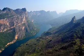 高速互通枢纽之城的彩带——毕节图片
