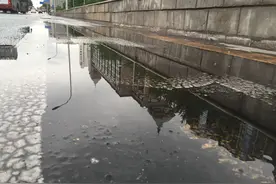 一个臭水坑，居然让北京街道变得这么美？图片