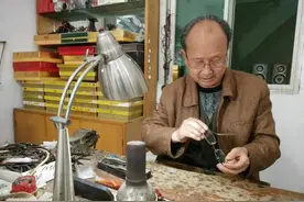 绪刚观天：户县张怀念古稀之年的石头镜事业图片