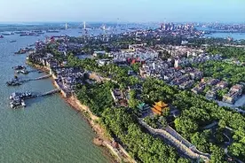 委员建议：打造环洞庭湖生态休闲文化圈 消灭干线公路车渡船图片