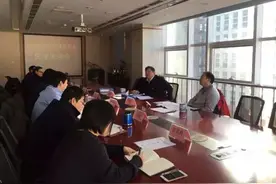 坦露心扉说“亮话” 掏心见胆见“真情”图片