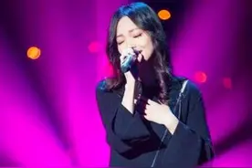 张韶涵《歌手》皮裤造型美爆，看看女明星里谁穿皮裤最好看！图片