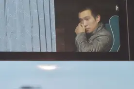 （新华视点·图片版）（1）“爸爸不要走！”图片
