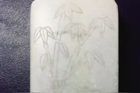 路边摊捡漏竹节玉雕 为清代白玉鼻烟壶图片