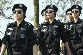大事件︱杭州西湖首支G20女子巡逻队惊艳亮相，游客直呼太帅了！图片