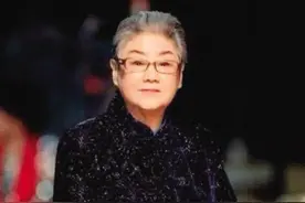 再失程派巨擘 谁还能锁麟囊图片