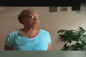 印度96岁老太练瑜伽 被称最老“软妹子”视频封面