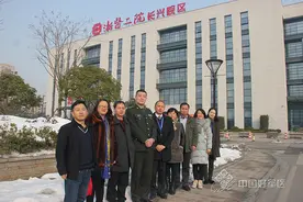 近日，98医院迎来了一批特殊的客人图片