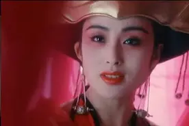 她是“古装妖女掌门人” 是港片女星辉煌时代的女王图片