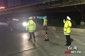 执法更严！衡阳交警春运期间严查交通违法行为图片