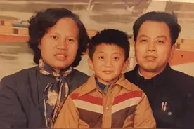 邓超生日发文感恩母亲，原来他和妈妈这么像！图片