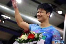 6秒43再创亚洲纪录！苏炳添室内巡回赛男子60米夺冠图片