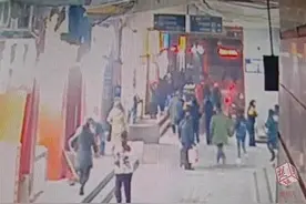 95后辅警徒手接住坠楼女视频播放达247万！英勇壮举感动全国网友图片