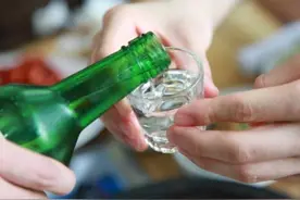 鄂尔多斯各旗区酒量排行重磅出炉，看看东胜排第几？不服来战！图片