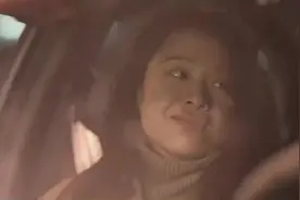 他拿绳子把老婆绑在身边三年了没人比这个出租车司机更配谈爱情！视频封面