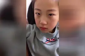 哥哥又把妹妹恶搞哭了，这笑声让我无法自拔啊，一看就不是亲兄妹视频封面