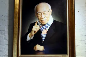 著名国学大师饶宗颐在香港逝世图片