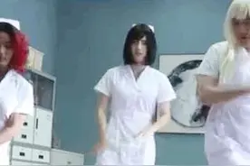 陈思诚唯一签约艺人，佟丽娅当他亲弟弟，票房过亿却靠腿上热搜？图片