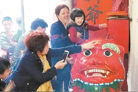 揭阳十万人正月十一行彩桥图片