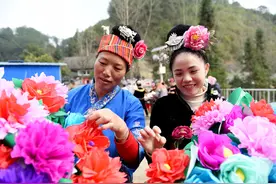 #（社会）（6）贵州台江：赶制彩龙迎元宵图片