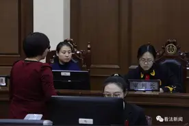 超级玩家投入游戏超30万被封号 将游戏公司告上法院索赔15万……图片