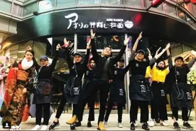Big Bang胜利新夜店开幕 最贵香槟售价60万图片