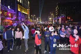 这一夜，属于东街口图片